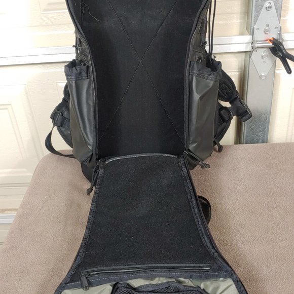 Tactical Backpack Hiking Traveling Camping Large Size - Picture 9 of 15